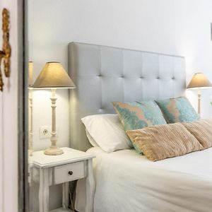 Historical Center Apartment Malaga Parking And Smart Tv